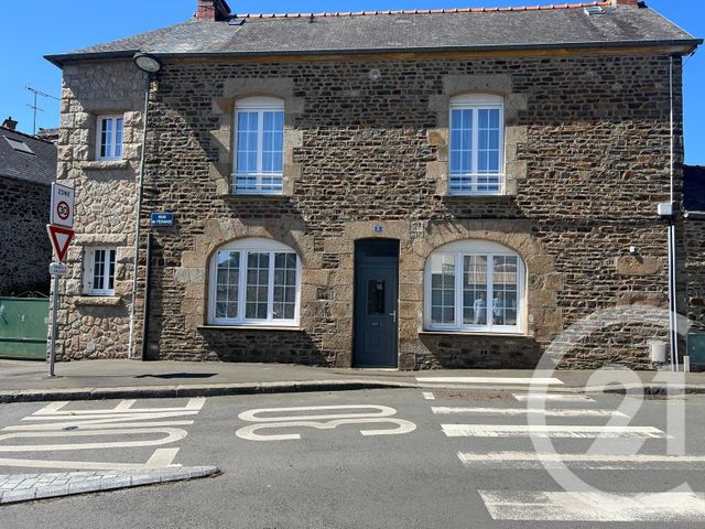 maison à vendre - 4 pièces - 106.66 m2 - FOUGERES - 35 - BRETAGNE - Century 21 Gambetta