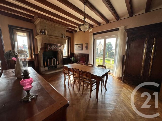 maison à vendre - 9 pièces - 219.0 m2 - FOUGERES - 35 - BRETAGNE - Century 21 Gambetta