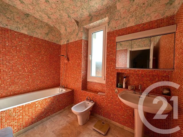 maison à vendre - 9 pièces - 219.0 m2 - FOUGERES - 35 - BRETAGNE - Century 21 Gambetta