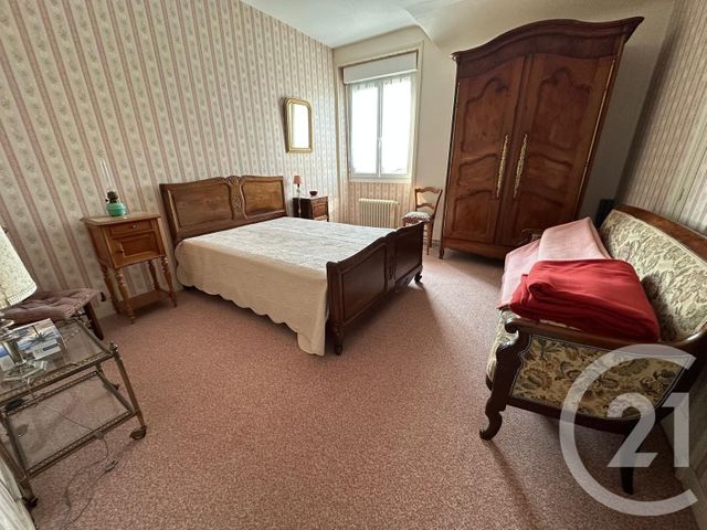 maison à vendre - 9 pièces - 219.0 m2 - FOUGERES - 35 - BRETAGNE - Century 21 Gambetta