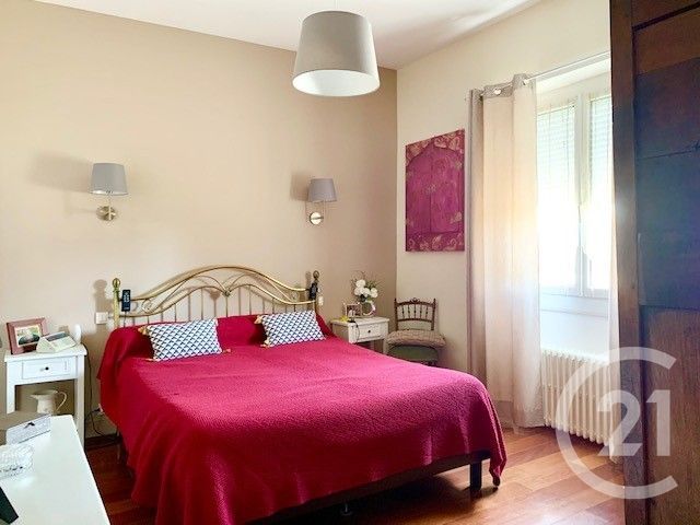 maison à vendre - 9 pièces - 219.0 m2 - FOUGERES - 35 - BRETAGNE - Century 21 Gambetta