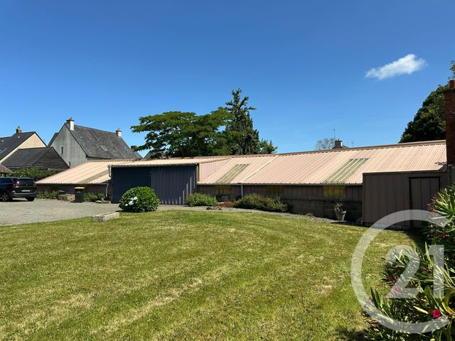 Afficher la photo en grand maison à vendre - 9 pièces - 219.0 m2 - FOUGERES - 35 - BRETAGNE - Century 21 Gambetta