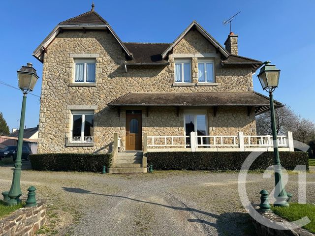 maison à vendre - 9 pièces - 219.0 m2 - FOUGERES - 35 - BRETAGNE - Century 21 Gambetta