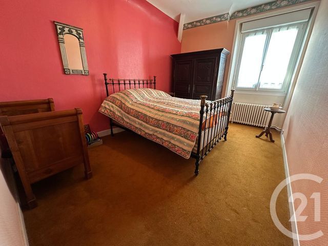 maison à vendre - 9 pièces - 219.0 m2 - FOUGERES - 35 - BRETAGNE - Century 21 Gambetta
