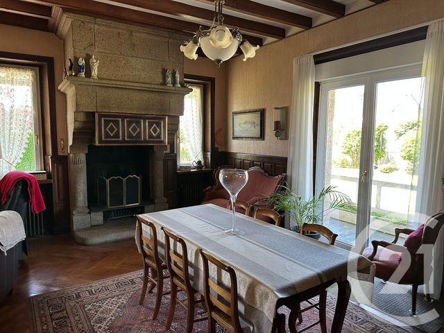 Afficher la photo en grand maison à vendre - 9 pièces - 219.0 m2 - FOUGERES - 35 - BRETAGNE - Century 21 Gambetta