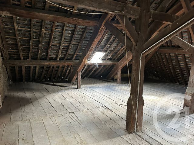 Appartement T3 à vendre - 2 pièces - 84.57 m2 - FOUGERES - 35 - BRETAGNE - Century 21 Gambetta