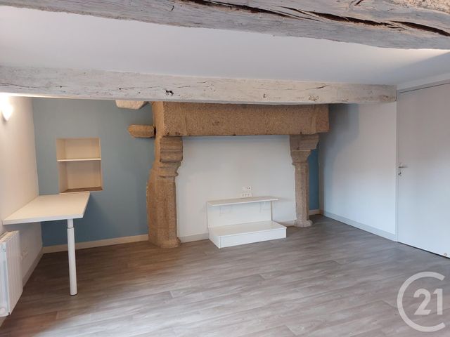 Afficher la photo en grand Appartement Duplex à louer - 2 pièces - 55.0 m2 - ROMAGNE - 35 - BRETAGNE - Century 21 Gambetta