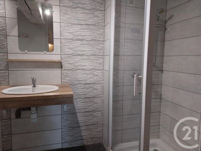 Afficher la photo en grand Appartement Duplex à louer - 2 pièces - 55.0 m2 - ROMAGNE - 35 - BRETAGNE - Century 21 Gambetta