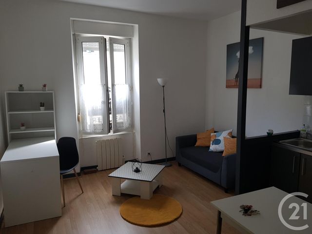 Appartement T2 à vendre - 2 pièces - 29.88 m2 - FOUGERES - 35 - BRETAGNE - Century 21 Gambetta