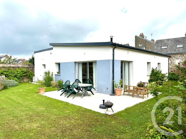 maison à vendre - 4 pièces - 81.11 m2 - FOUGERES - 35 - BRETAGNE - Century 21 Gambetta