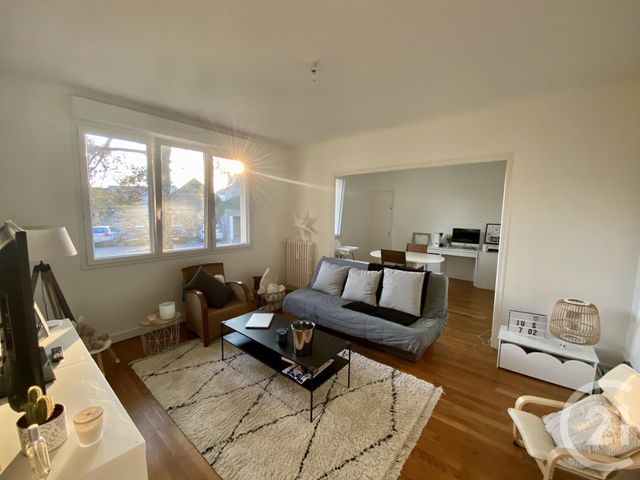 Appartement T3 à louer - 3 pièces - 65.0 m2 - FOUGERES - 35 - BRETAGNE - Century 21 Gambetta