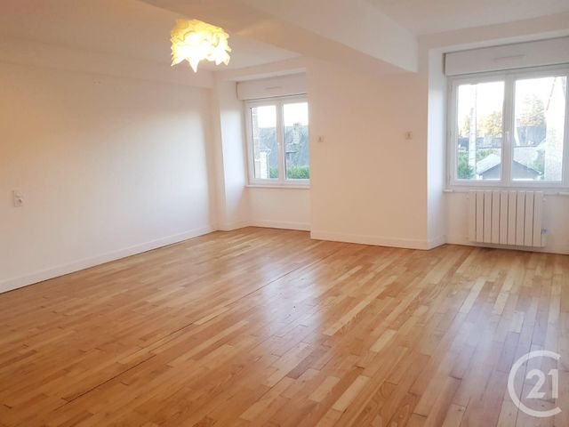 Afficher la photo en grand maison à louer - 3 pièces - 85.0 m2 - ST GERMAIN EN COGLES - 35 - BRETAGNE - Century 21 Gambetta