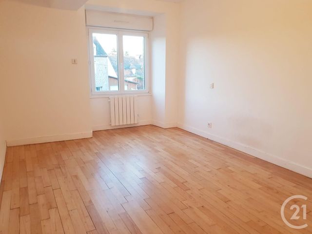 Afficher la photo en grand maison à louer - 3 pièces - 85.0 m2 - ST GERMAIN EN COGLES - 35 - BRETAGNE - Century 21 Gambetta