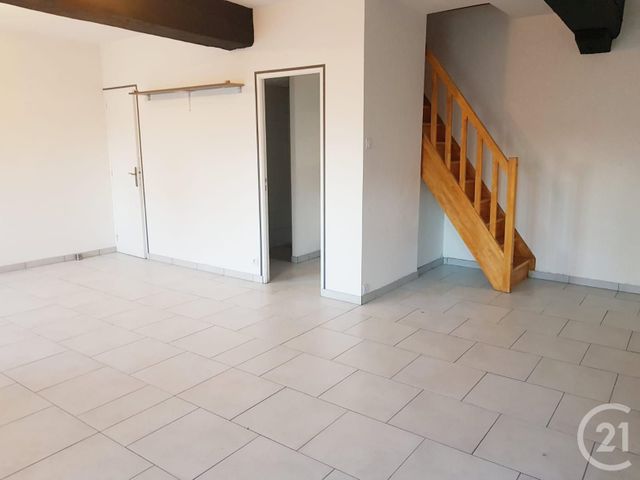 Afficher la photo en grand maison à louer - 3 pièces - 85.0 m2 - ST GERMAIN EN COGLES - 35 - BRETAGNE - Century 21 Gambetta