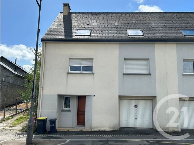 maison à vendre - 6 pièces - 105.3 m2 - LECOUSSE - 35 - BRETAGNE - Century 21 Gambetta
