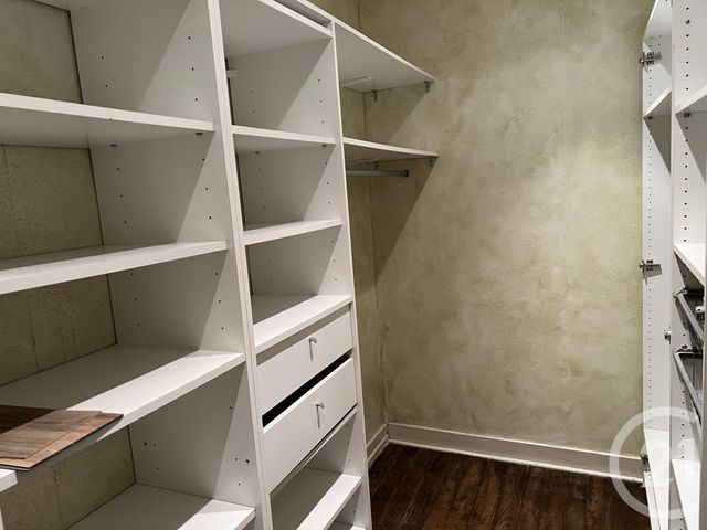 Afficher la photo en grand Appartement F3 à louer - 3 pièces - 84.15 m2 - FOUGERES - 35 - BRETAGNE - Century 21 Gambetta