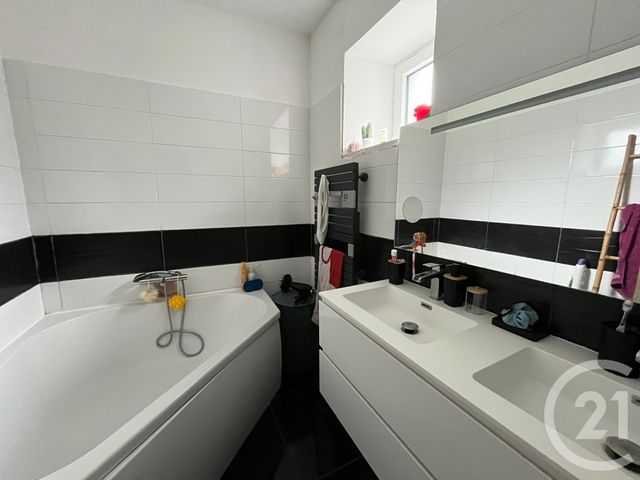 maison à vendre - 6 pièces - 200.0 m2 - ST MARC LE BLANC - 35 - BRETAGNE - Century 21 Gambetta