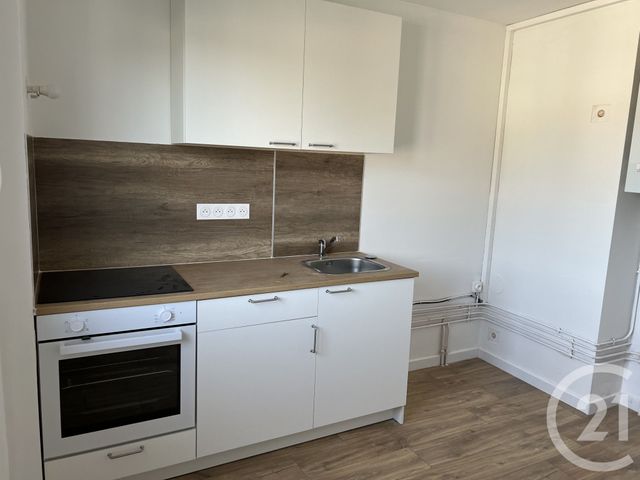 Appartement F4 à louer - 4 pièces - 70.26 m2 - FOUGERES - 35 - BRETAGNE - Century 21 Gambetta
