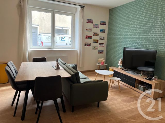 Appartement à louer - 2 pièces - 37.24 m2 - FOUGERES - 35 - BRETAGNE - Century 21 Gambetta