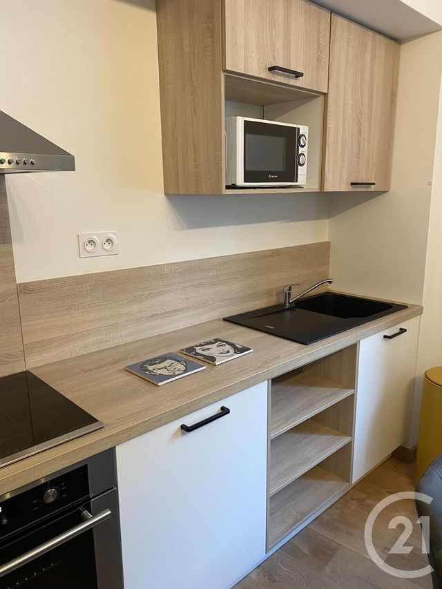 Appartement à louer - 2 pièces - 37.24 m2 - FOUGERES - 35 - BRETAGNE - Century 21 Gambetta