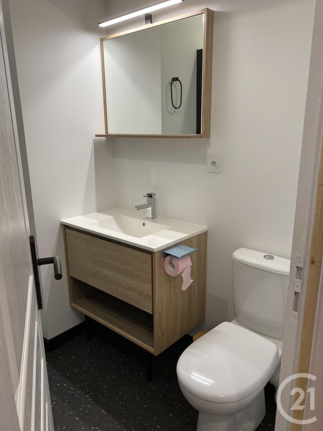 Appartement à louer - 2 pièces - 37.24 m2 - FOUGERES - 35 - BRETAGNE - Century 21 Gambetta