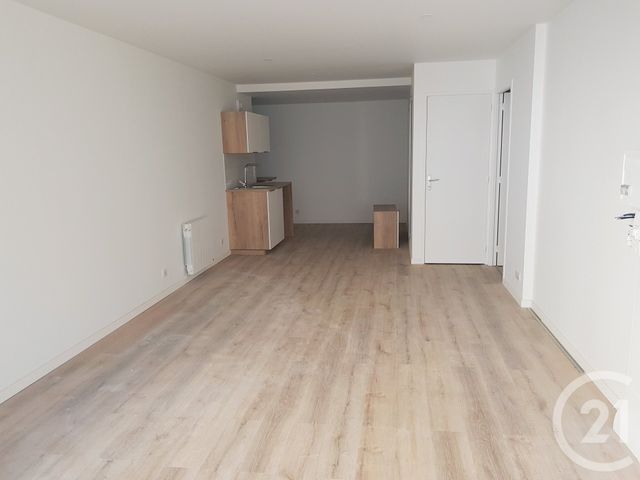 Appartement F2 à louer - 2 pièces - 47.53 m2 - FOUGERES - 35 - BRETAGNE - Century 21 Gambetta