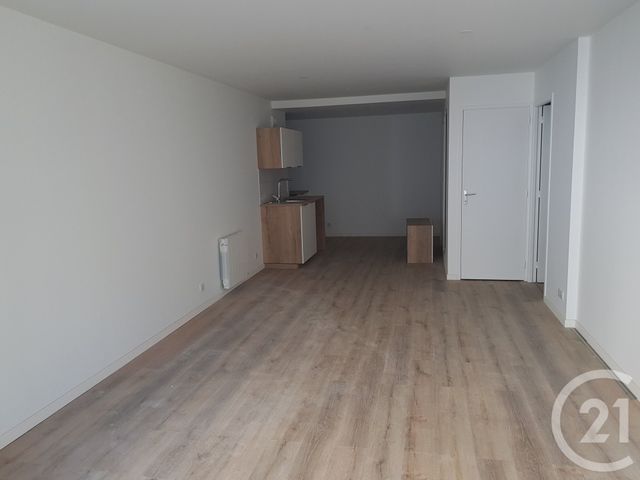 Appartement F2 à louer - 2 pièces - 47.53 m2 - FOUGERES - 35 - BRETAGNE - Century 21 Gambetta