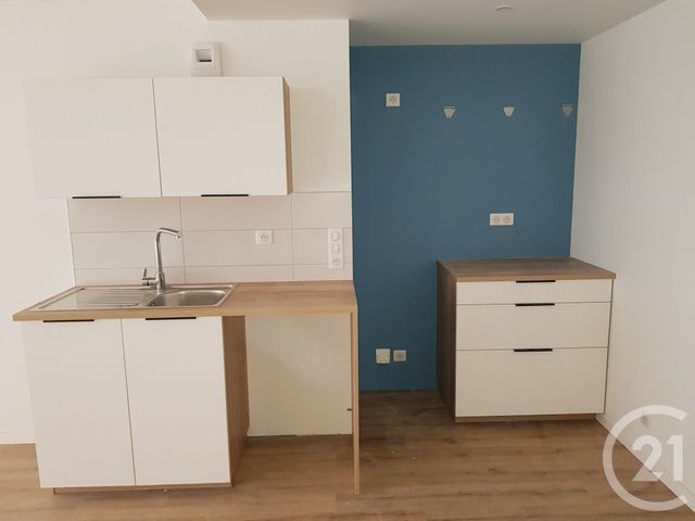 Appartement F2 à louer - 2 pièces - 47.53 m2 - FOUGERES - 35 - BRETAGNE - Century 21 Gambetta