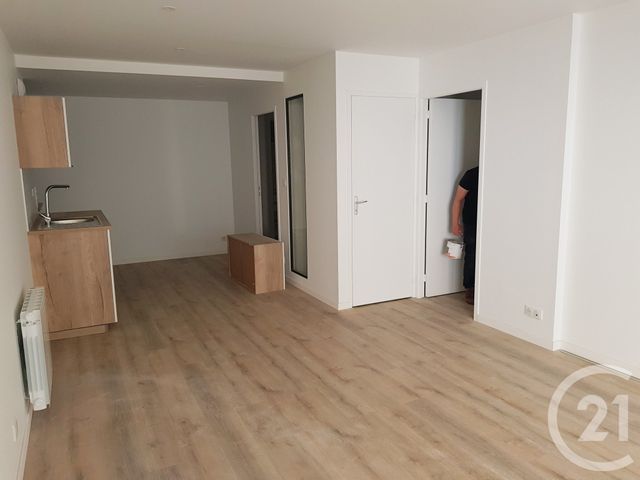 Appartement F2 à louer - 2 pièces - 47.53 m2 - FOUGERES - 35 - BRETAGNE - Century 21 Gambetta