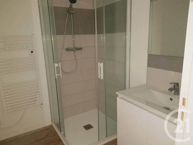 Appartement F2 à louer - 2 pièces - 47.53 m2 - FOUGERES - 35 - BRETAGNE - Century 21 Gambetta