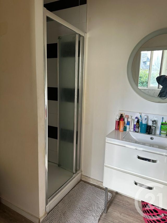 Appartement T5 à vendre - 5 pièces - 149.39 m2 - FOUGERES - 35 - BRETAGNE - Century 21 Gambetta