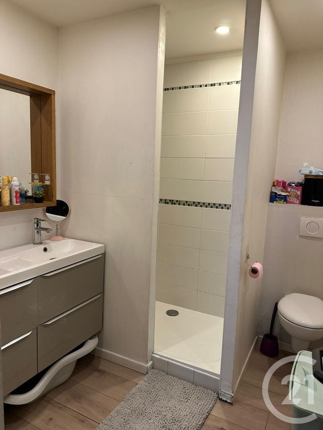 Appartement T5 à vendre - 5 pièces - 149.39 m2 - FOUGERES - 35 - BRETAGNE - Century 21 Gambetta