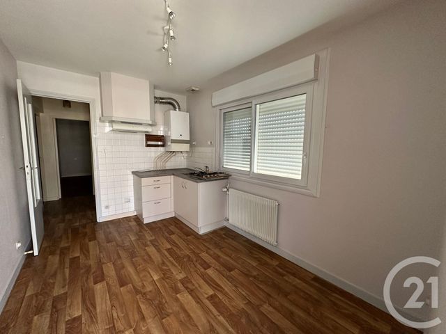 maison à vendre - 4 pièces - 61.37 m2 - FOUGERES - 35 - BRETAGNE - Century 21 Gambetta