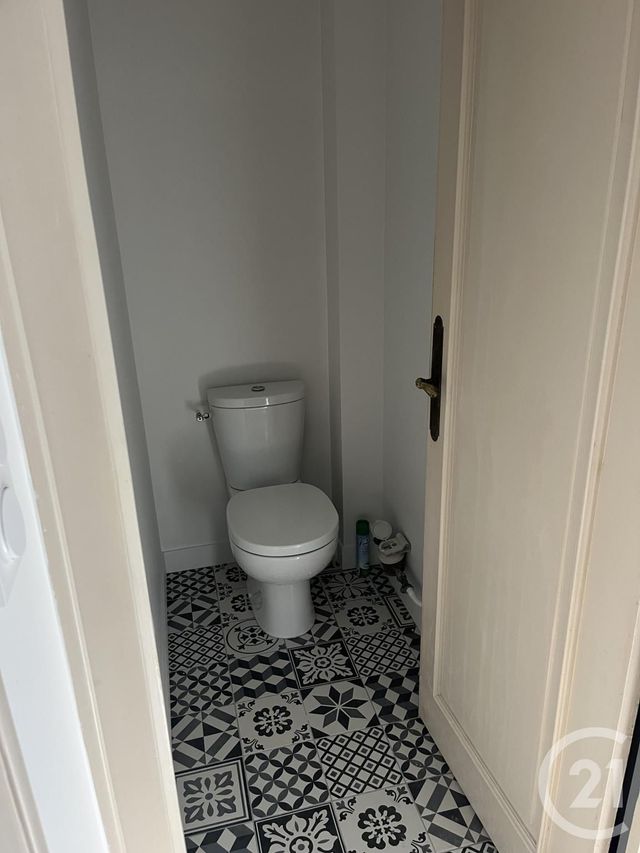 Appartement F3 à louer - 3 pièces - 79.0 m2 - FOUGERES - 35 - BRETAGNE - Century 21 Gambetta