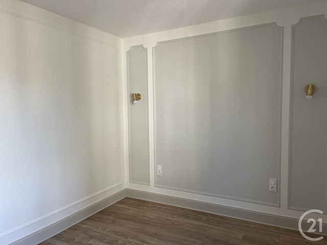 Appartement F3 à louer - 3 pièces - 79.0 m2 - FOUGERES - 35 - BRETAGNE - Century 21 Gambetta