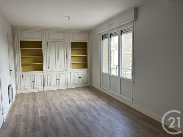 Appartement F3 à louer FOUGERES