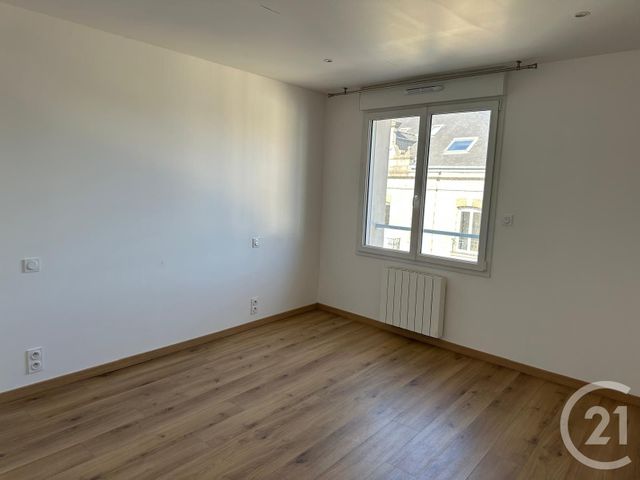 Appartement F4 à vendre - 4 pièces - 103.64 m2 - FOUGERES - 35 - BRETAGNE - Century 21 Gambetta