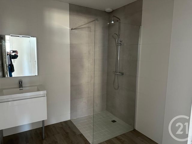 Appartement F4 à vendre - 4 pièces - 103.64 m2 - FOUGERES - 35 - BRETAGNE - Century 21 Gambetta