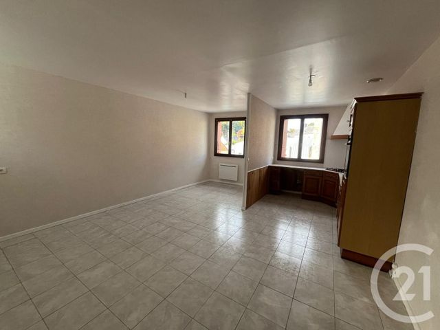 maison à vendre - 3 pièces - 73.8 m2 - FOUGEROLLES DU PLESSIS - 53 - PAYS-DE-LOIRE - Century 21 Gambetta