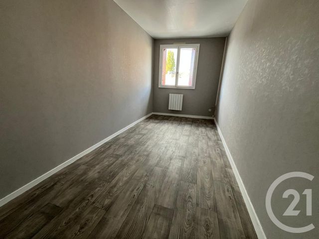 maison à vendre - 3 pièces - 73.8 m2 - FOUGEROLLES DU PLESSIS - 53 - PAYS-DE-LOIRE - Century 21 Gambetta