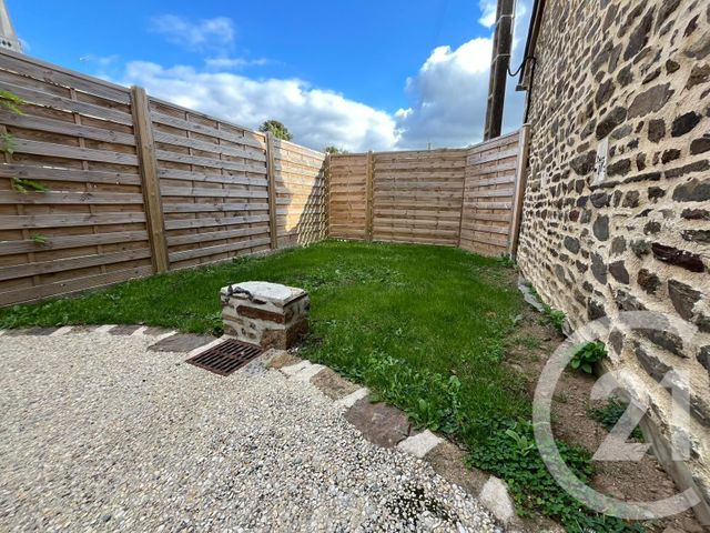 maison à vendre - 3 pièces - 73.8 m2 - FOUGEROLLES DU PLESSIS - 53 - PAYS-DE-LOIRE - Century 21 Gambetta