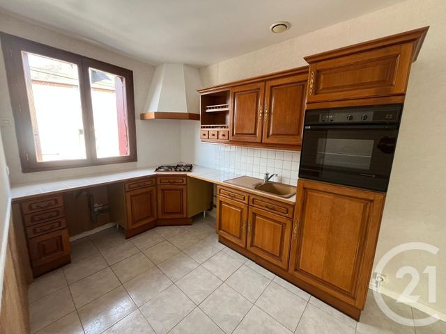 maison à vendre - 3 pièces - 73.8 m2 - FOUGEROLLES DU PLESSIS - 53 - PAYS-DE-LOIRE - Century 21 Gambetta