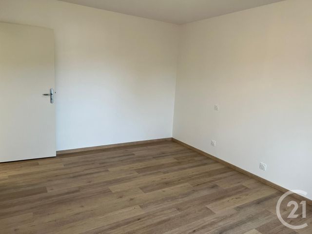 maison à louer - 4 pièces - 117.5 m2 - LA CHAPELLE JANSON - 35 - BRETAGNE - Century 21 Gambetta