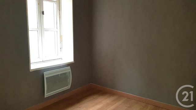 Appartement à louer - 2 pièces - 31.6 m2 - FOUGERES - 35 - BRETAGNE - Century 21 Gambetta
