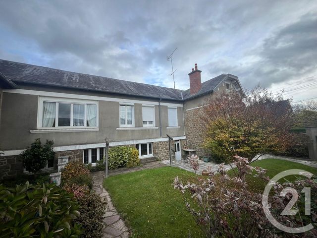 maison à vendre - 5 pièces - 87.79 m2 - FOUGERES - 35 - BRETAGNE - Century 21 Gambetta