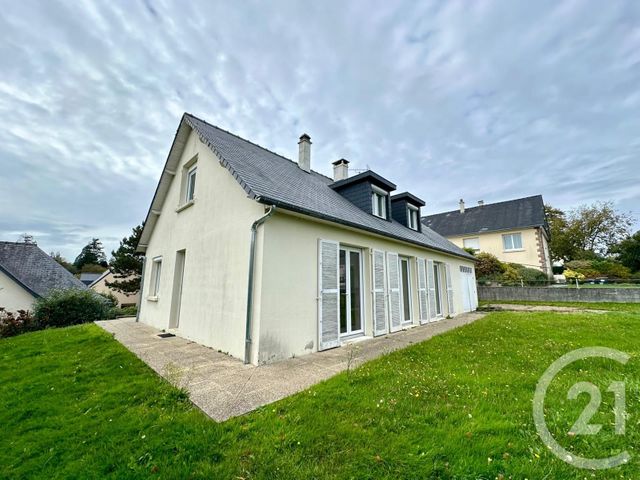 maison à vendre - 5 pièces - 132.0 m2 - FOUGERES - 35 - BRETAGNE - Century 21 Gambetta