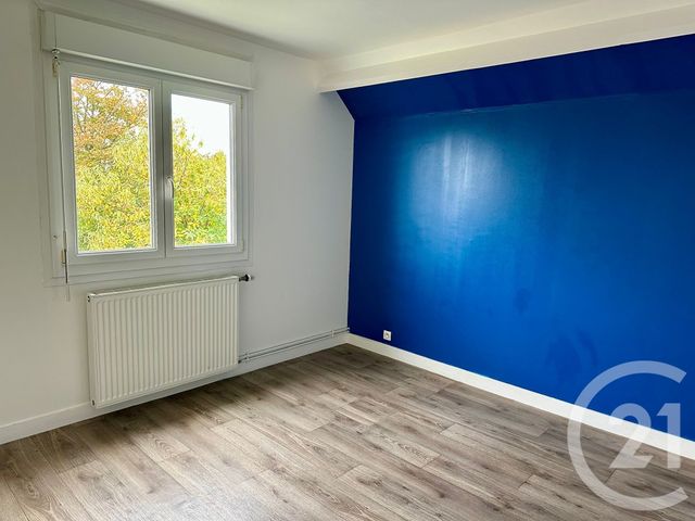 maison à vendre - 5 pièces - 132.0 m2 - FOUGERES - 35 - BRETAGNE - Century 21 Gambetta