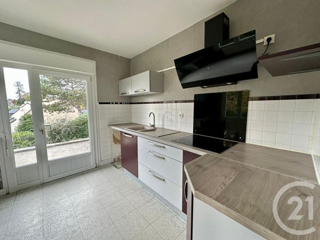 maison à vendre - 5 pièces - 132.0 m2 - FOUGERES - 35 - BRETAGNE - Century 21 Gambetta