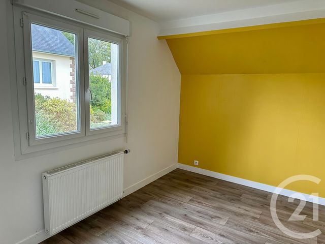 maison à vendre - 5 pièces - 132.0 m2 - FOUGERES - 35 - BRETAGNE - Century 21 Gambetta