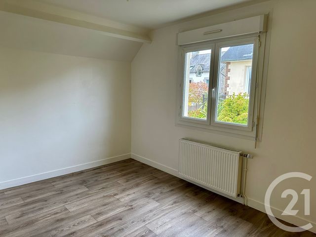 maison à vendre - 5 pièces - 132.0 m2 - FOUGERES - 35 - BRETAGNE - Century 21 Gambetta